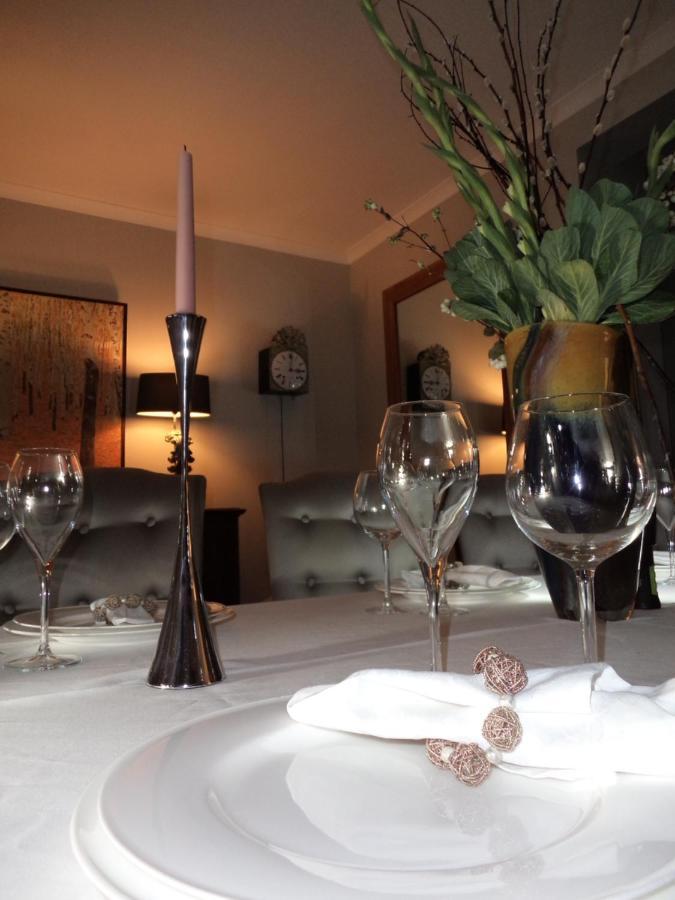 Coach House Villa Woking Kültér fotó