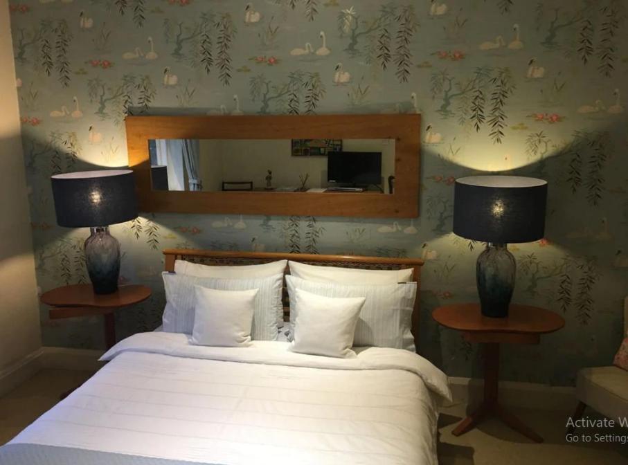 Coach House Villa Woking Kültér fotó