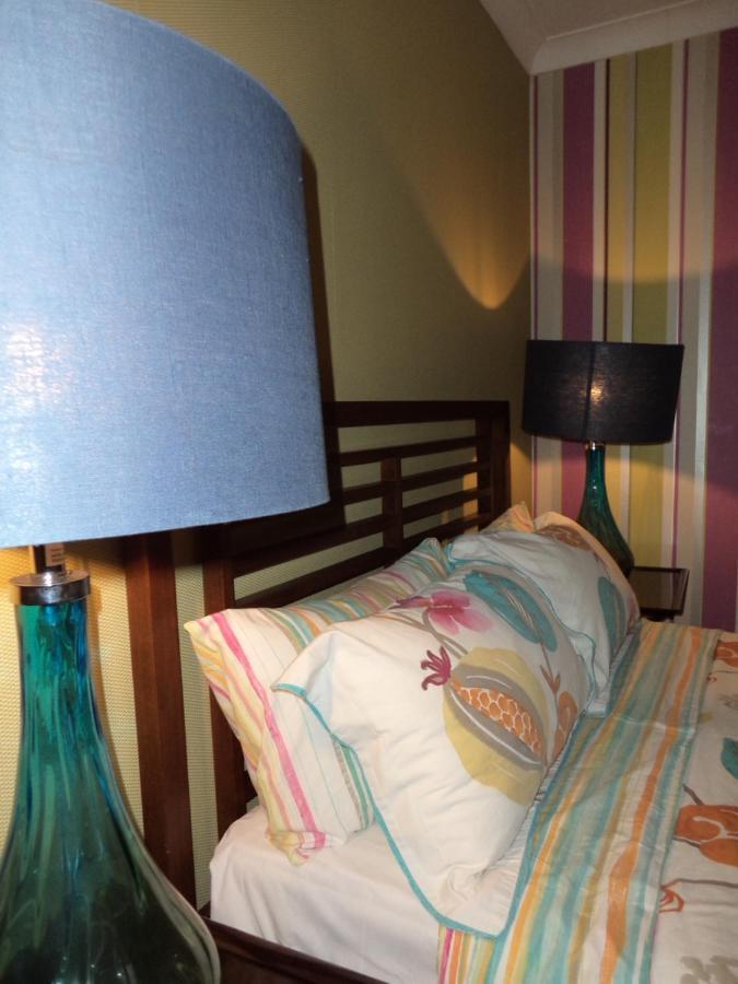 Coach House Villa Woking Kültér fotó