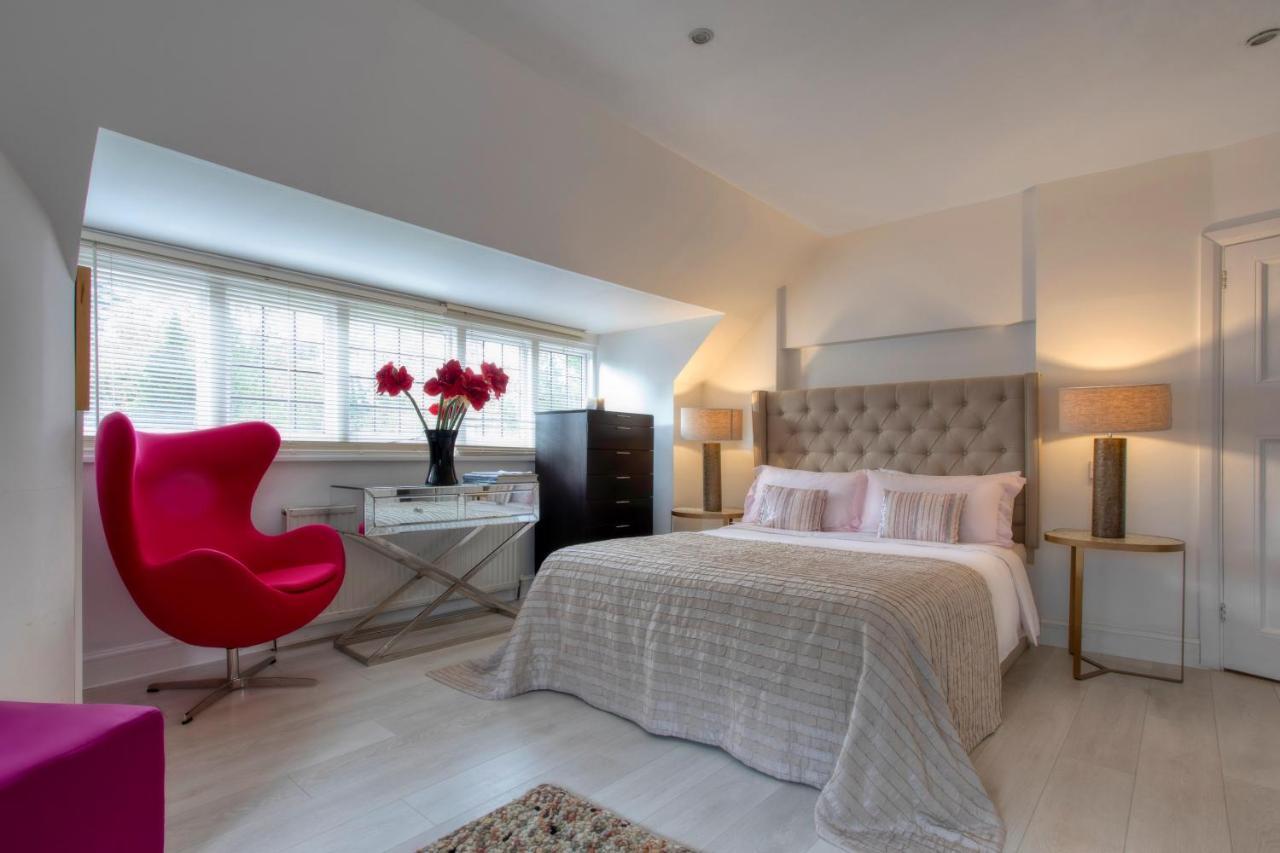 Coach House Villa Woking Kültér fotó
