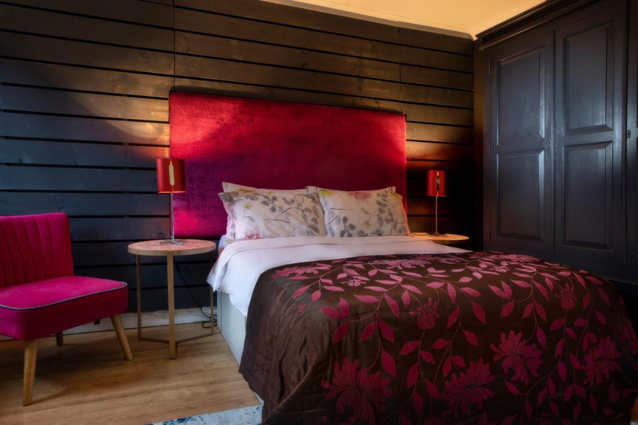 Coach House Villa Woking Kültér fotó